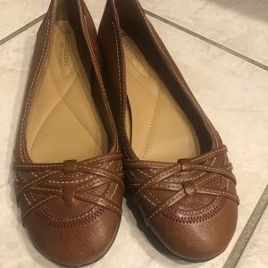 Naturalizer Leather Flats